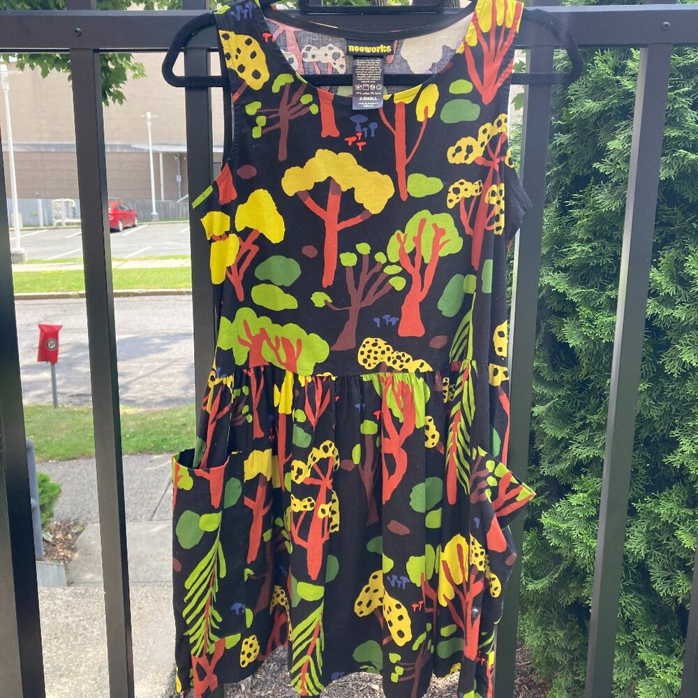 Nooworks Big Pocket Forager Dress in XS (NWOT)
